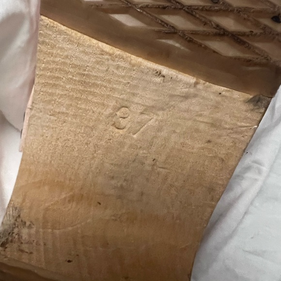 Swedish Hasbeens light pink clogs. Size 37 - Picture 6 of 7